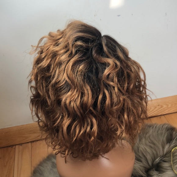 🧡Human Hair SHORT WAVY Swiss Lace Front Wig *NEW* - Picture 3 of 5